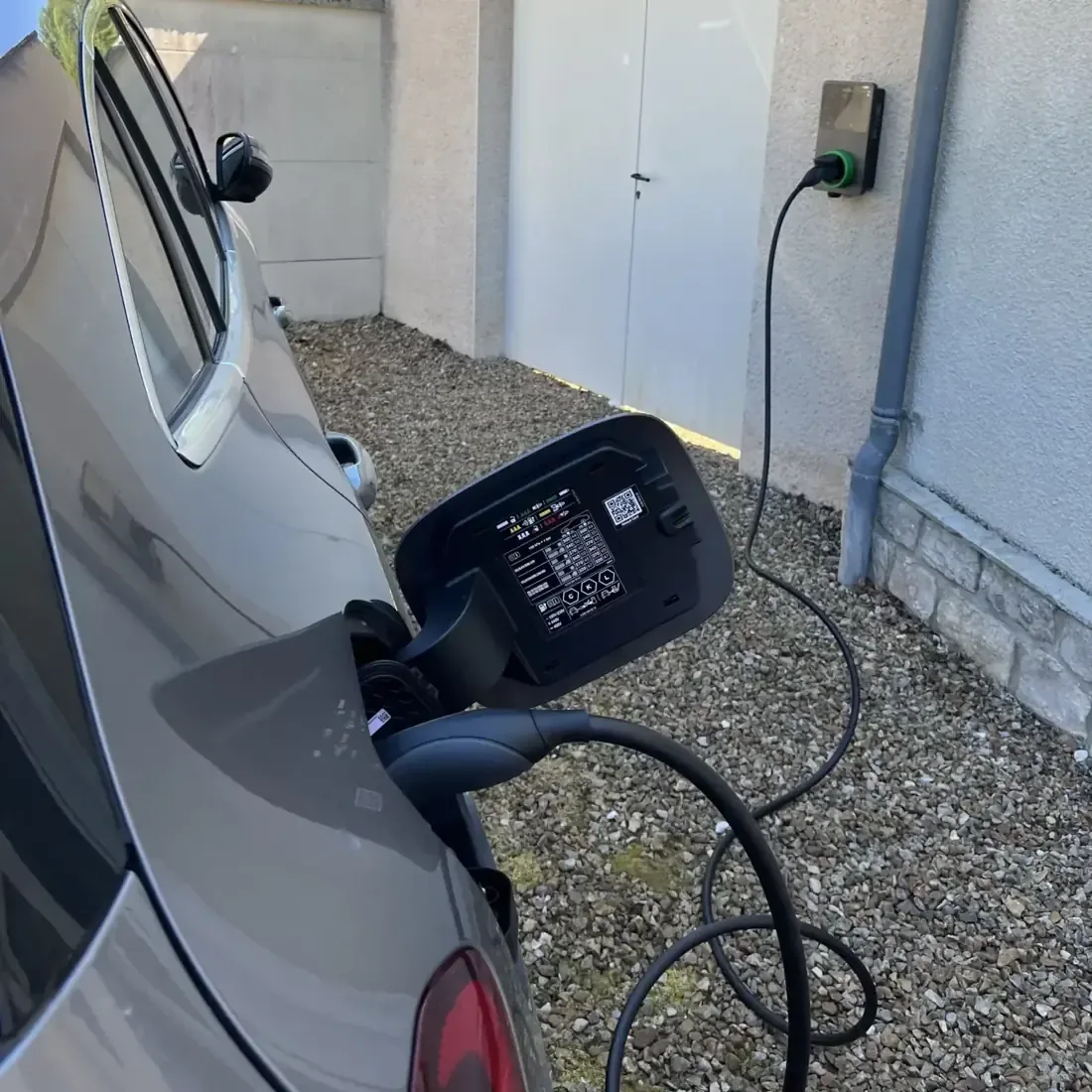 Borne de recharge IRVE à Melun Borne de recharge IRVE à Melun